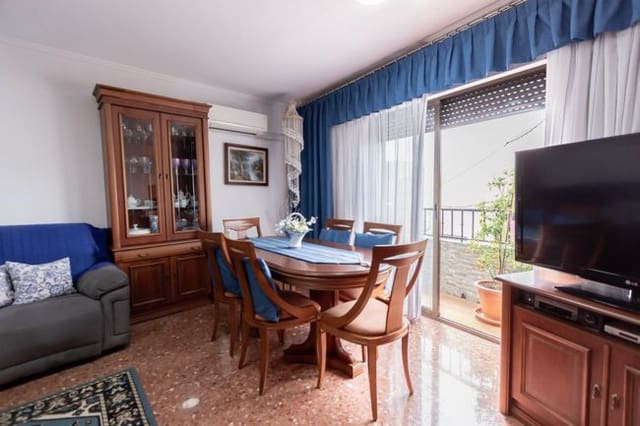 6 slaapkamer Villa te koop in Moncada - € 390.000 (Ref: 9242695)