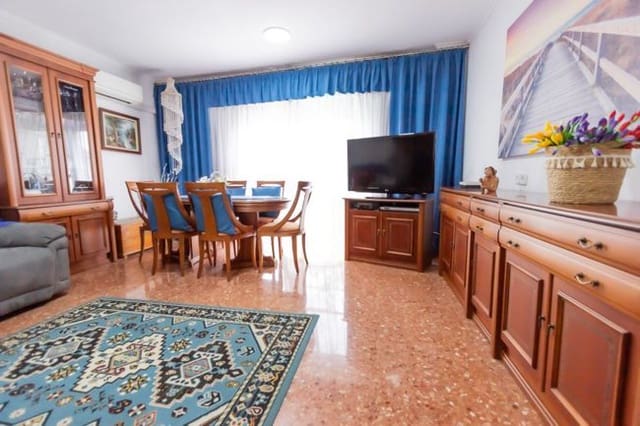 6 slaapkamer Villa te koop in Moncada - € 390.000 (Ref: 9242695)