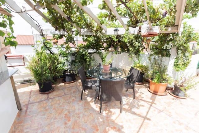 6 slaapkamer Villa te koop in Moncada - € 390.000 (Ref: 9242695)