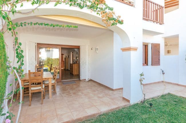 2 bedroom Apartment for sale in Santa Eulalia / Santa Eularia with pool garage - € 859,000 (Ref: 9312144)