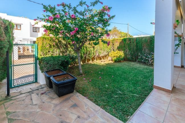 2 bedroom Apartment for sale in Santa Eulalia / Santa Eularia with pool garage - € 859,000 (Ref: 9312144)