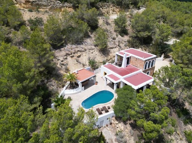 4 soveværelse Villa til salg i Sant Joan de Labritja med swimmingpool garage - € 1.675.000 (Ref: 9312146)