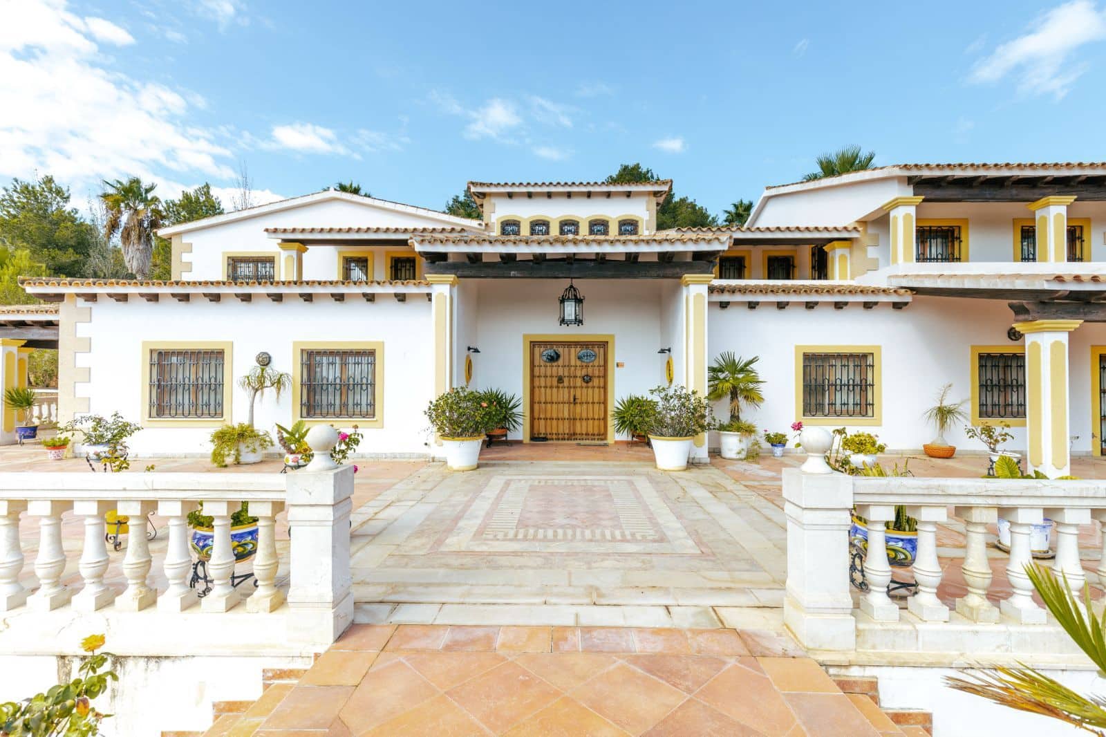 Chalet de 9 habitaciones en Sant Antoni de Portmany en venta con piscina garaje - 35.000.000 € (Ref: 9330149)