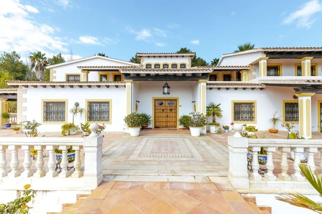 9 quarto Moradia para venda em Sant Antoni de Portmany com piscina garagem - 35 000 000 € (Ref: 9330149)