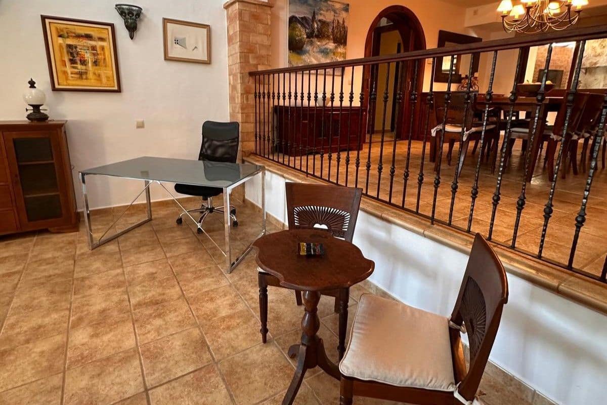 4 Zimmer Villa zu vermieten in Santa Eulalia / Santa Eularia mit Pool Garage - 7.000 € (Ref: 9334386)