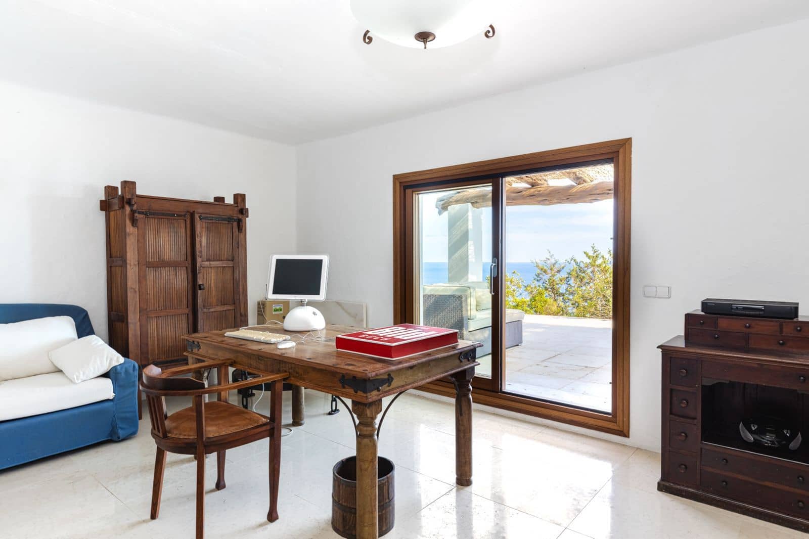 Chalet de 9 habitaciones en Santa Eulalia / Santa Eularia en venta con piscina garaje - 45.000.000 € (Ref: 9353165)