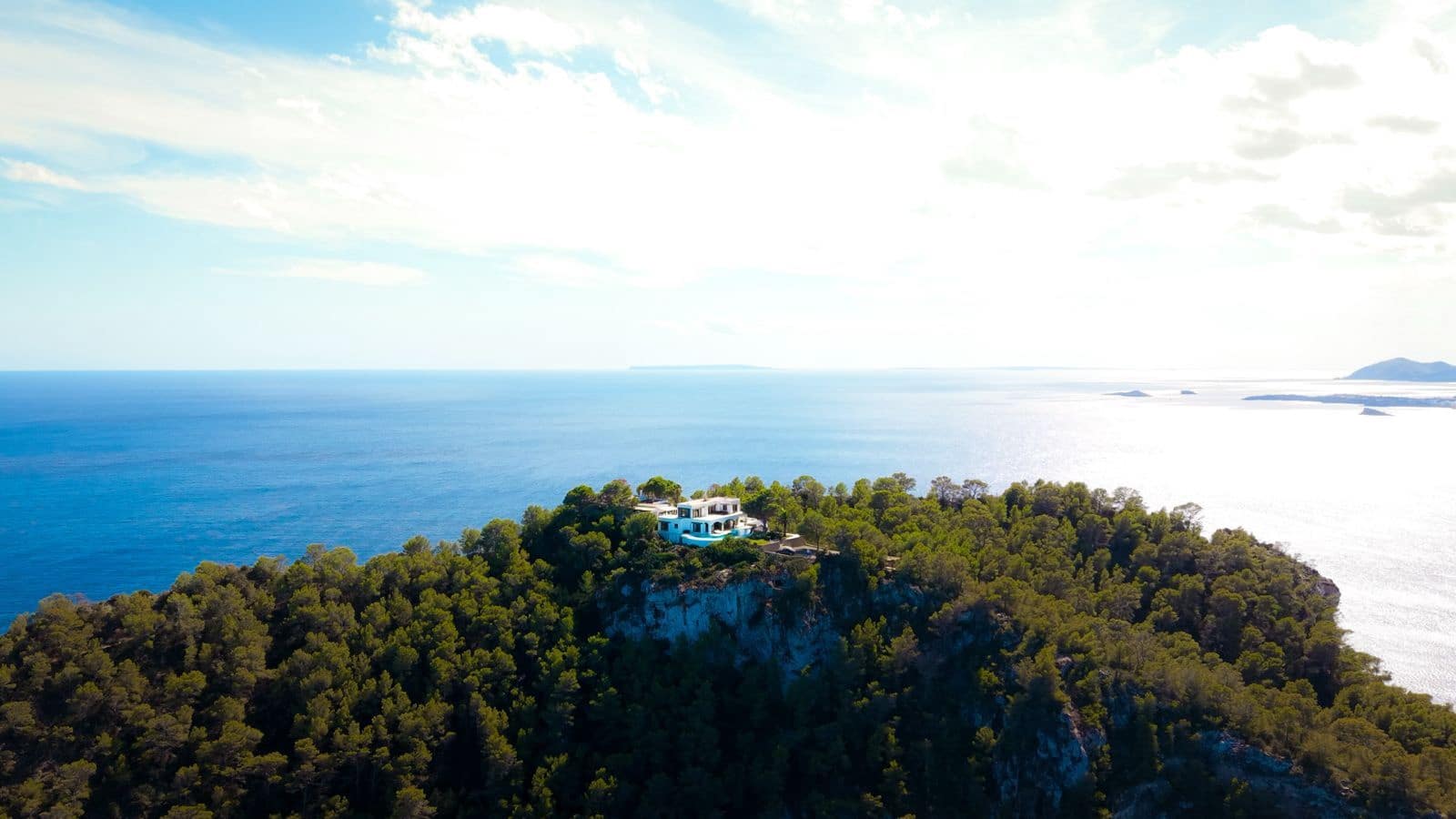 Chalet de 9 habitaciones en Santa Eulalia / Santa Eularia en venta con piscina garaje - 45.000.000 € (Ref: 9353165)