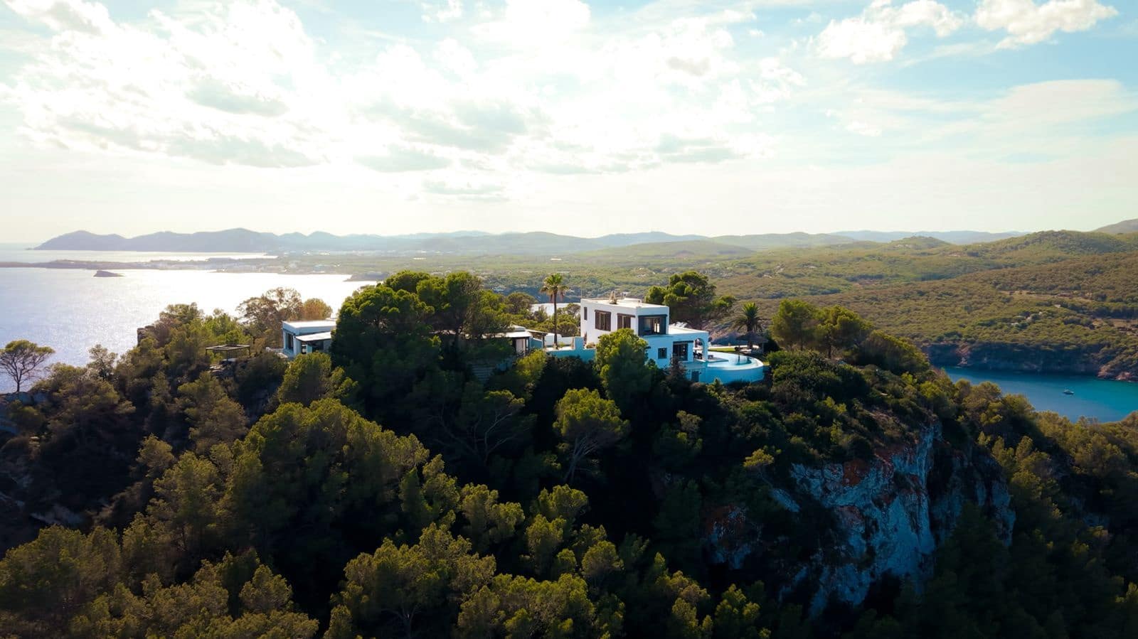 Chalet de 9 habitaciones en Santa Eulalia / Santa Eularia en venta con piscina garaje - 45.000.000 € (Ref: 9353165)