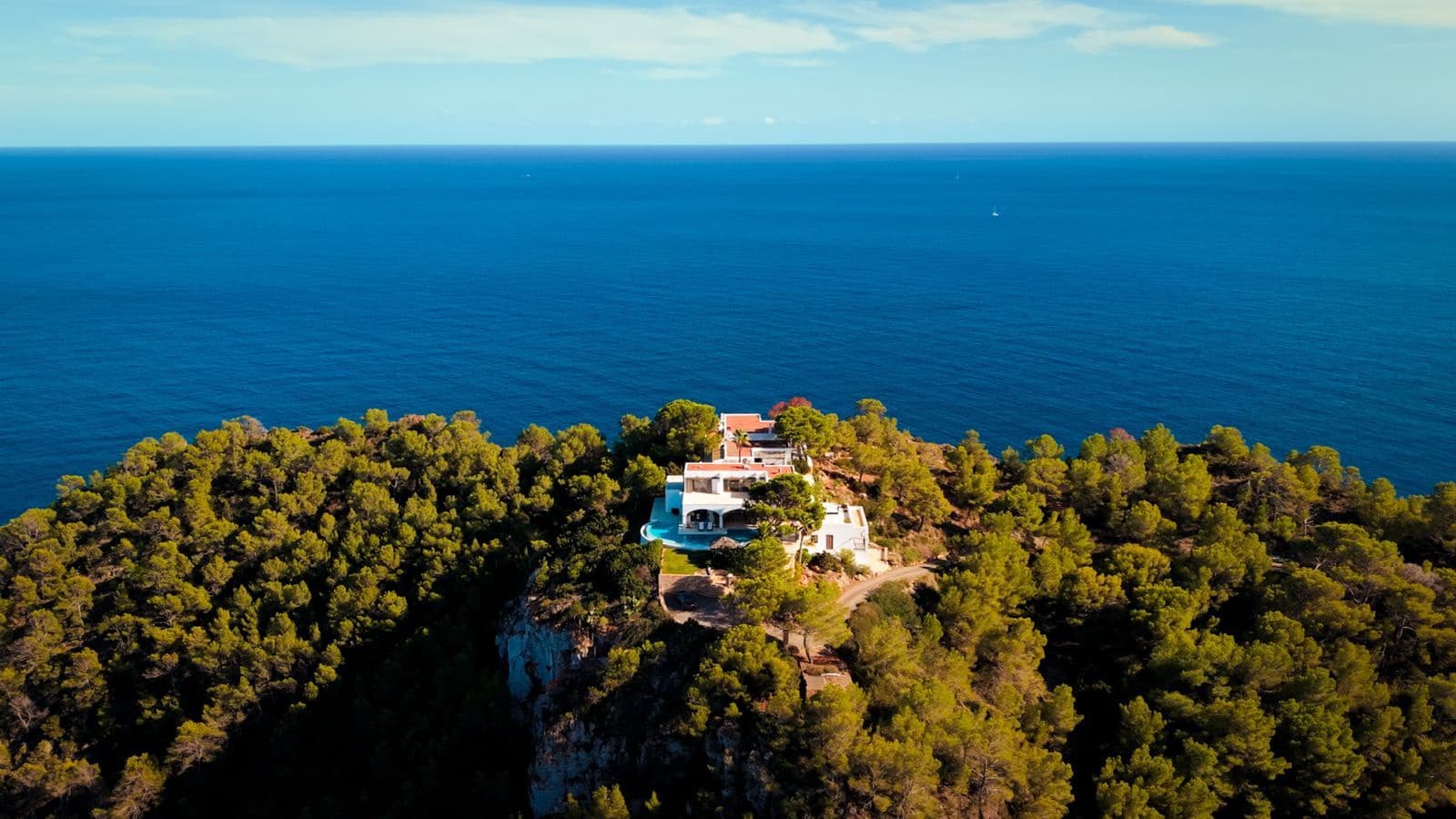 Chalet de 9 habitaciones en Santa Eulalia / Santa Eularia en venta con piscina garaje - 45.000.000 € (Ref: 9353165)