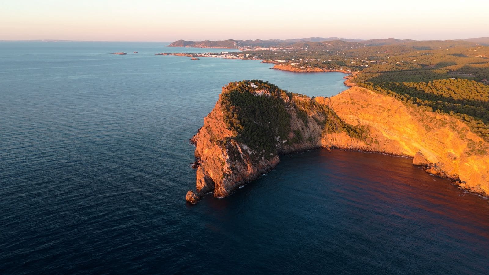 Chalet de 9 habitaciones en Santa Eulalia / Santa Eularia en venta con piscina garaje - 45.000.000 € (Ref: 9353165)