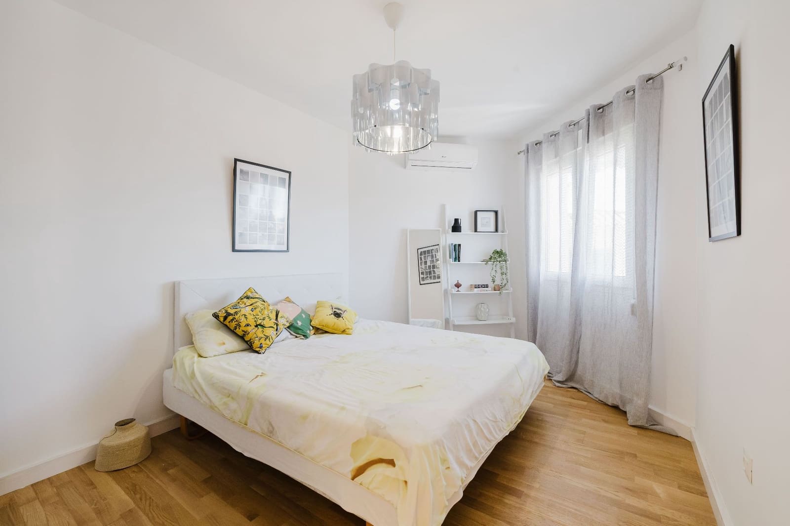 5 soverom Villa til salgs i Malaga by med svømmebasseng garasje - € 1 050 000 (Ref: 9361942)