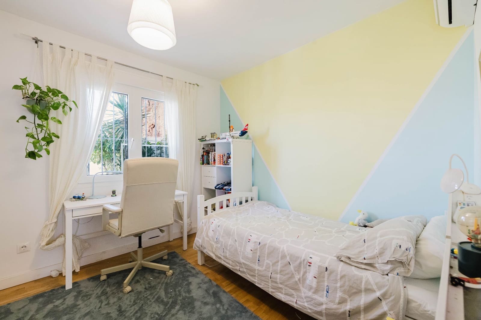 5 soverom Villa til salgs i Malaga by med svømmebasseng garasje - € 1 050 000 (Ref: 9361942)