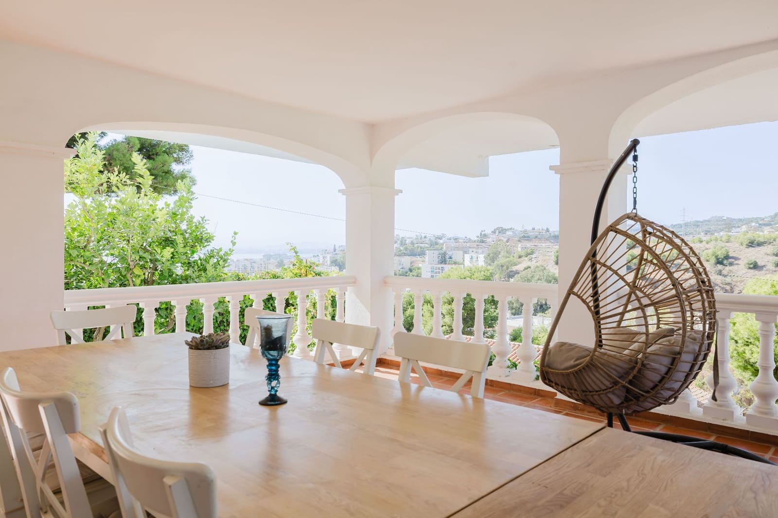 5 soverom Villa til salgs i Malaga by med svømmebasseng garasje - € 1 050 000 (Ref: 9361942)