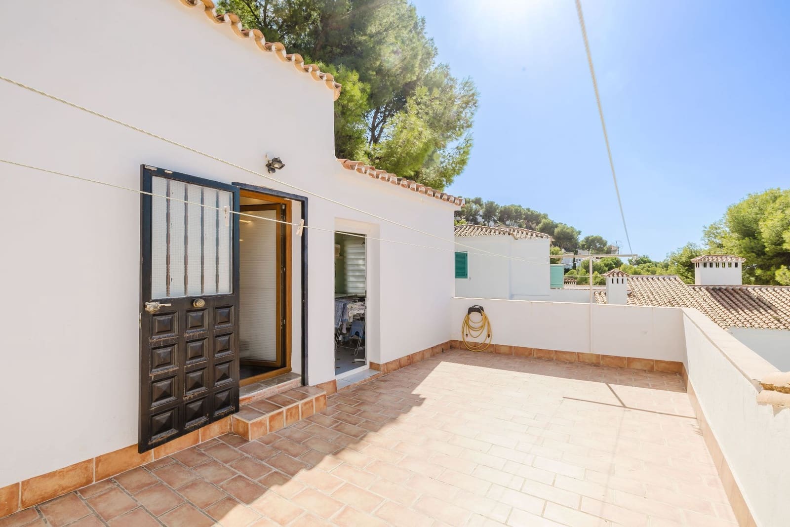 5 soverom Villa til salgs i Malaga by med svømmebasseng garasje - € 1 050 000 (Ref: 9361942)