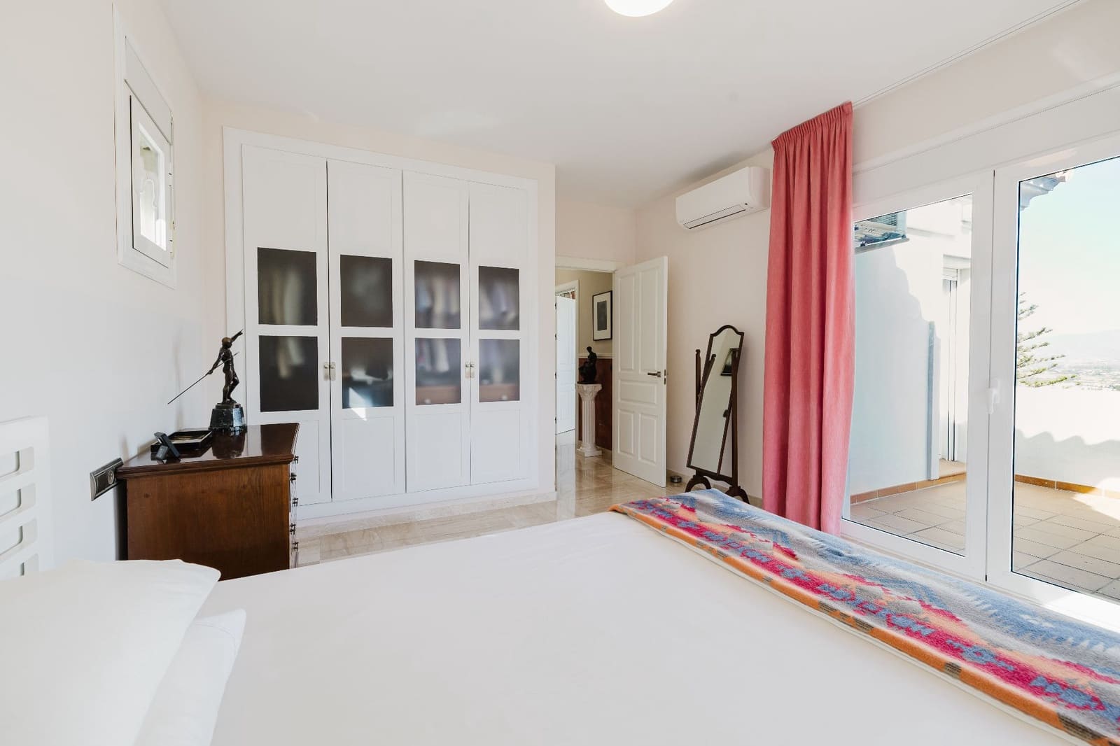 6 camera da letto Villa in vendita in Alhaurin de la Torre con piscina - 1.195.000 € (Rif: 9361943)