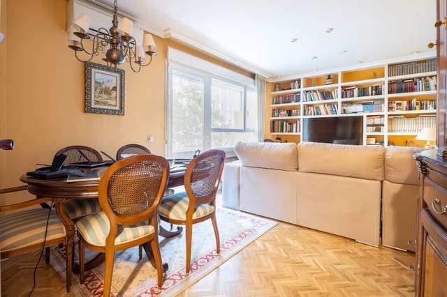 4 soveværelse Lejlighed til salg i Madrid by med garage - € 1.375.000 (Ref: 9371733)