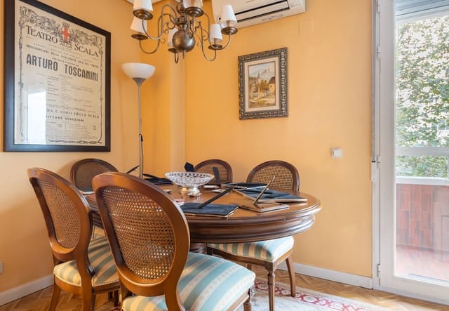 4 soveværelse Lejlighed til salg i Madrid by med garage - € 1.375.000 (Ref: 9371733)