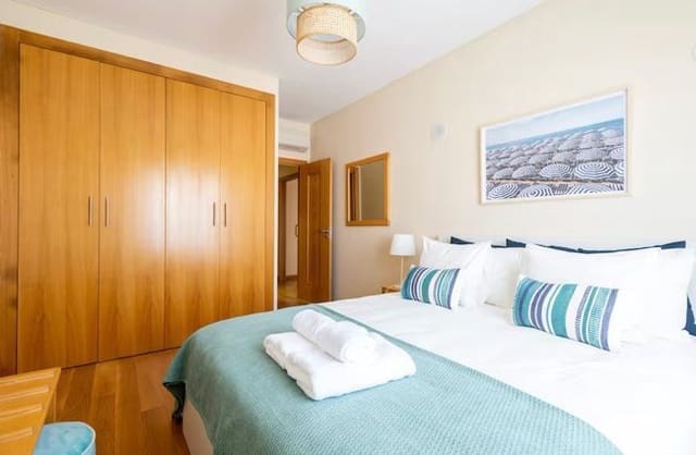 Piso de 2 habitaciones en Dénia en venta - 329.000 € (Ref: 9374959)