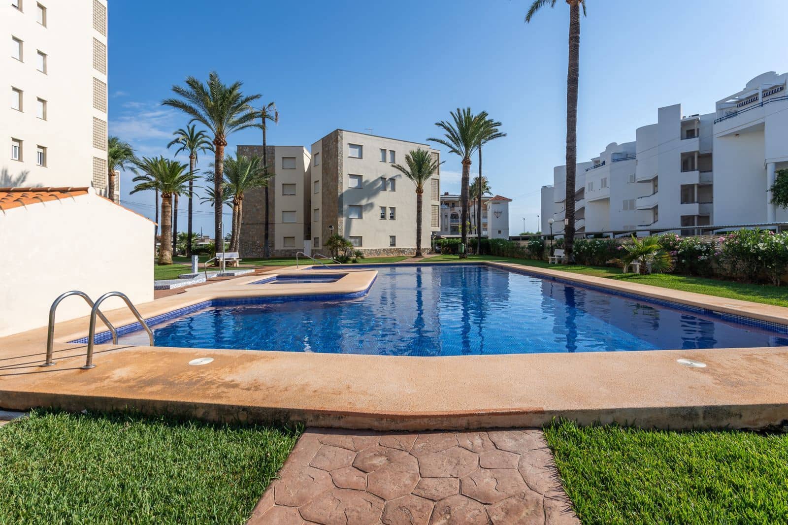 3 soveværelse Lejlighed til salg i Denia med swimmingpool garage - € 319.000 (Ref: 9374960)