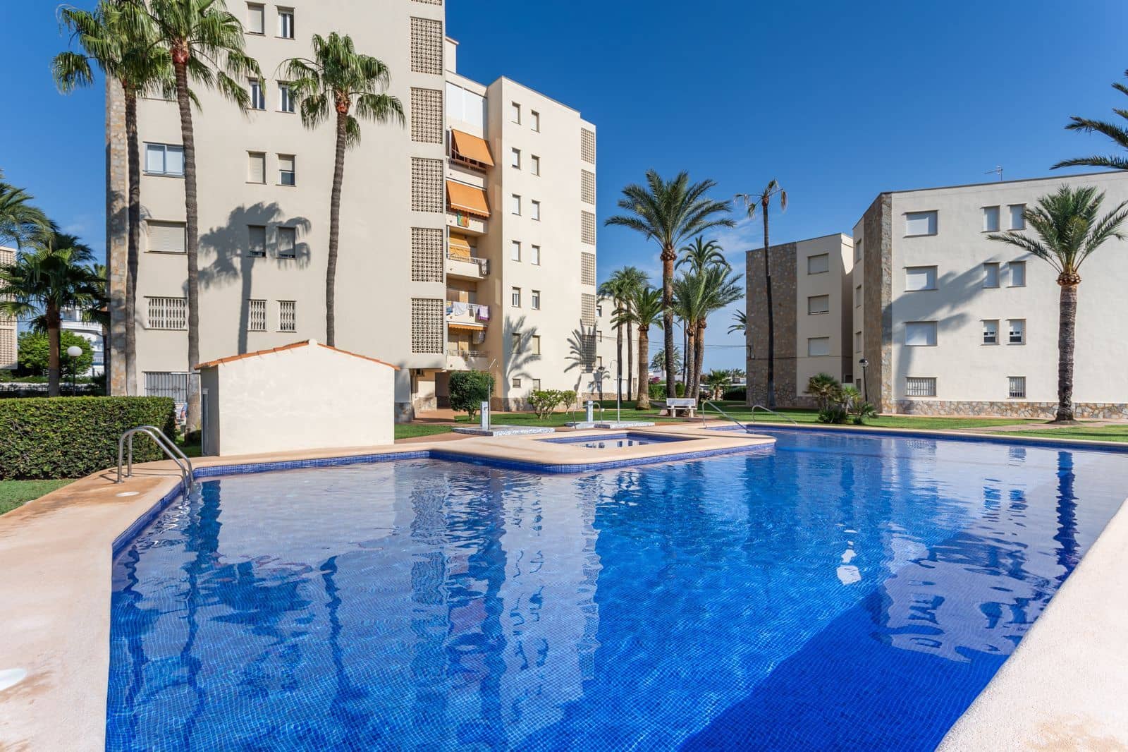3 soveværelse Lejlighed til salg i Denia med swimmingpool garage - € 319.000 (Ref: 9374960)