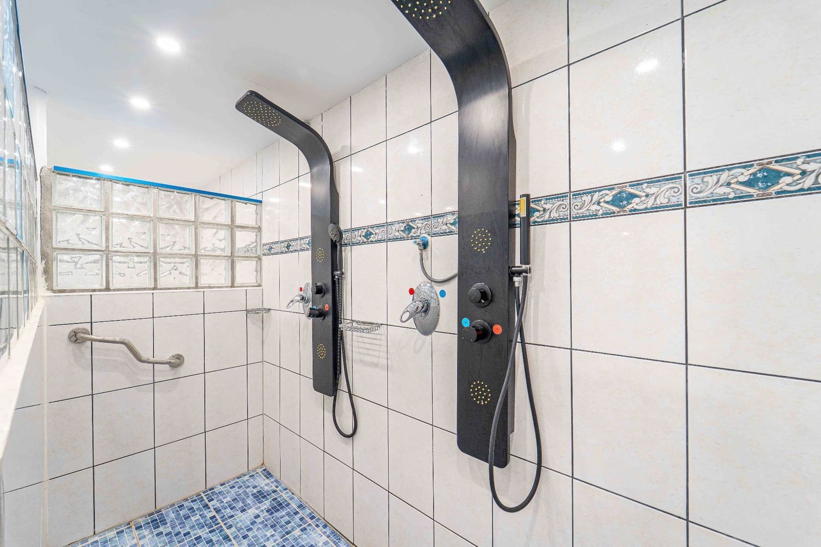 3 slaapkamer Finca/Landhuis te koop in Cartama met zwembad - € 530.000 (Ref: 9374961)