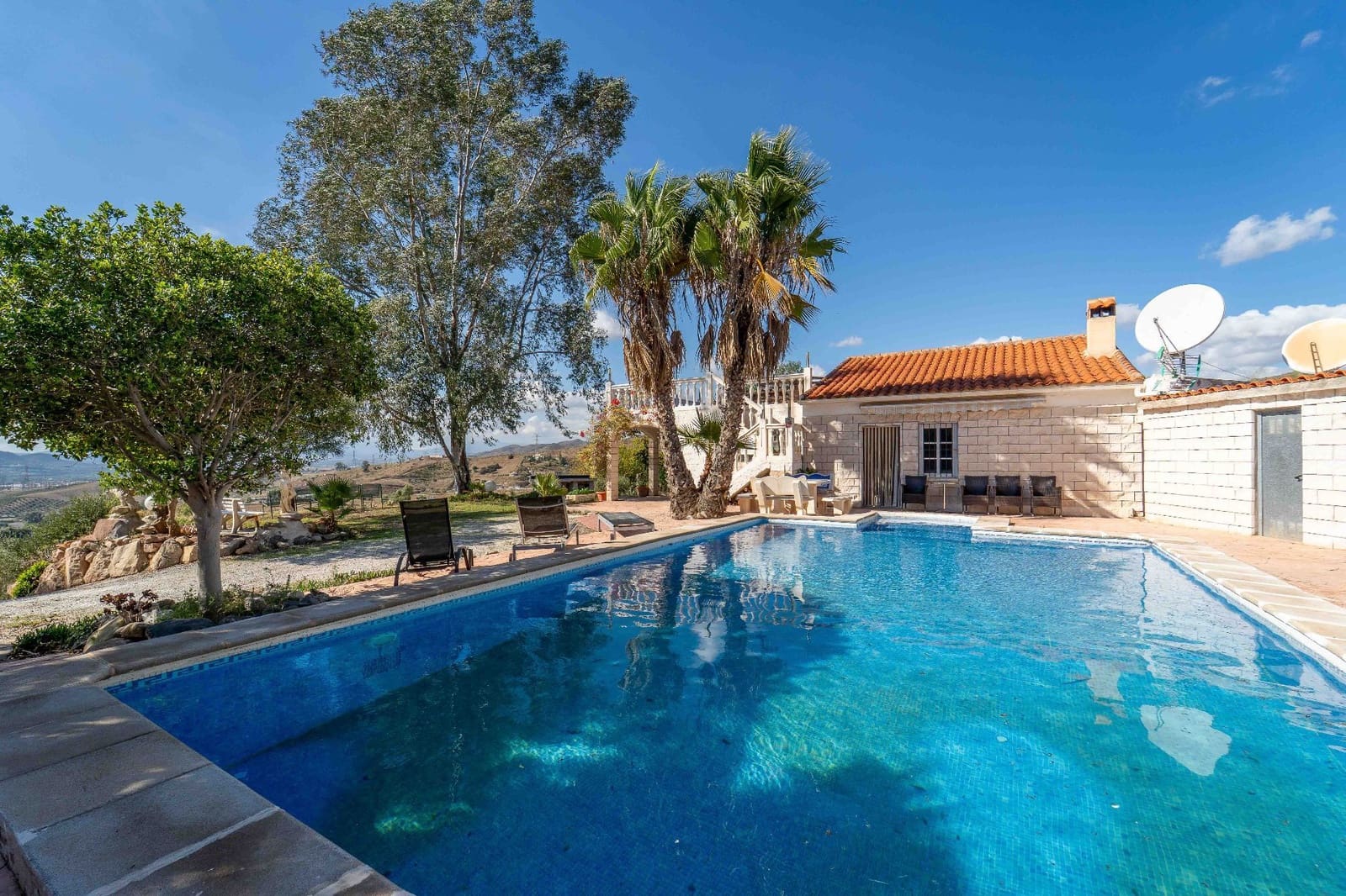 3 slaapkamer Finca/Landhuis te koop in Cartama met zwembad - € 530.000 (Ref: 9374961)