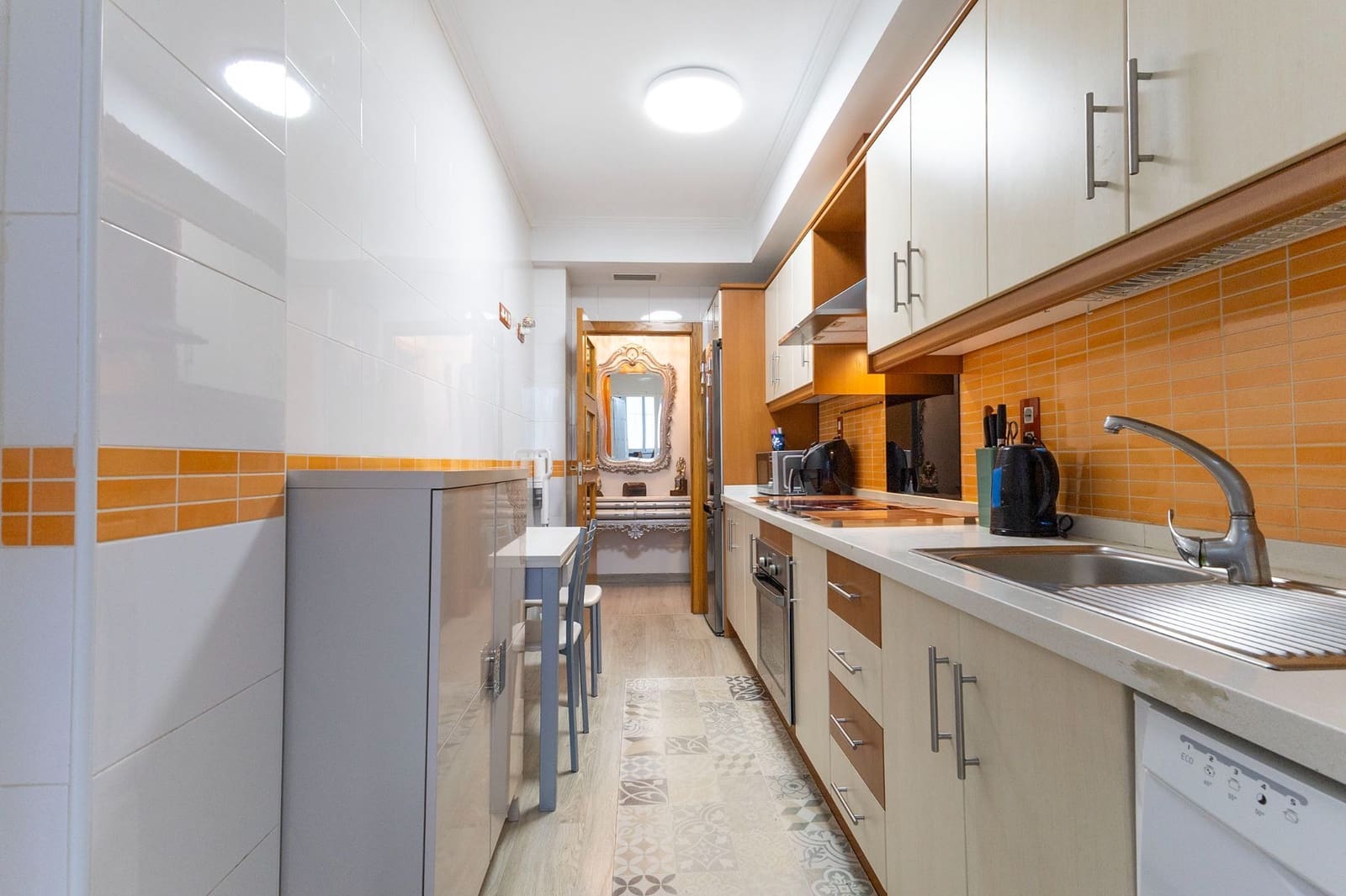 Piso de 3 habitaciones en Torrevieja en venta con garaje - 189.000 € (Ref: 9374963)