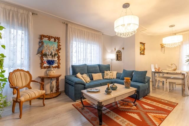 Piso de 3 habitaciones en Torrevieja en venta con garaje - 189.000 € (Ref: 9374963)