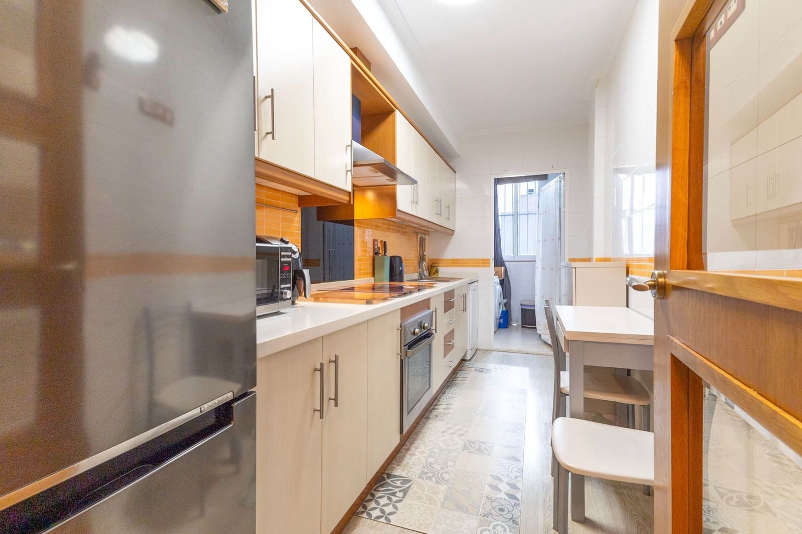 Piso de 3 habitaciones en Torrevieja en venta con garaje - 189.000 € (Ref: 9374963)