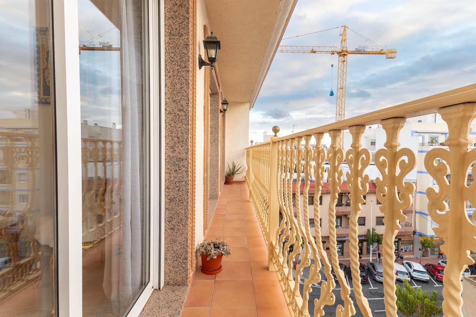 Piso de 3 habitaciones en Torrevieja en venta con garaje - 189.000 € (Ref: 9374963)