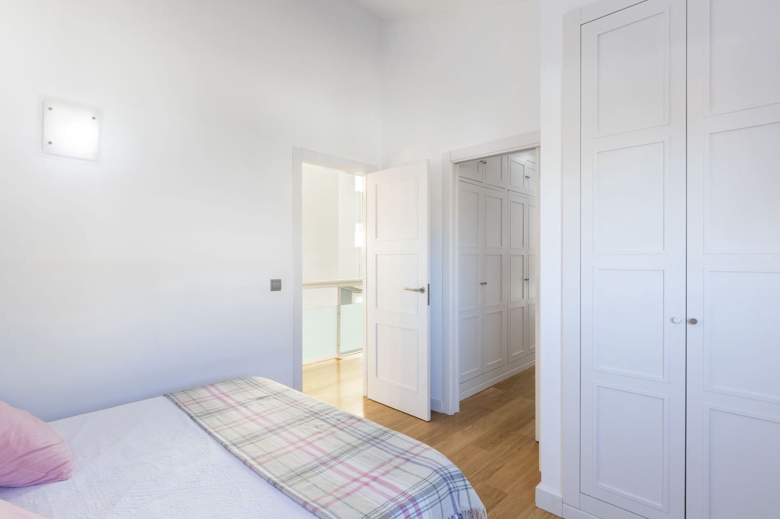 4 quarto Moradia para venda em Chiva com piscina garagem - 850 000 € (Ref: 9382334)