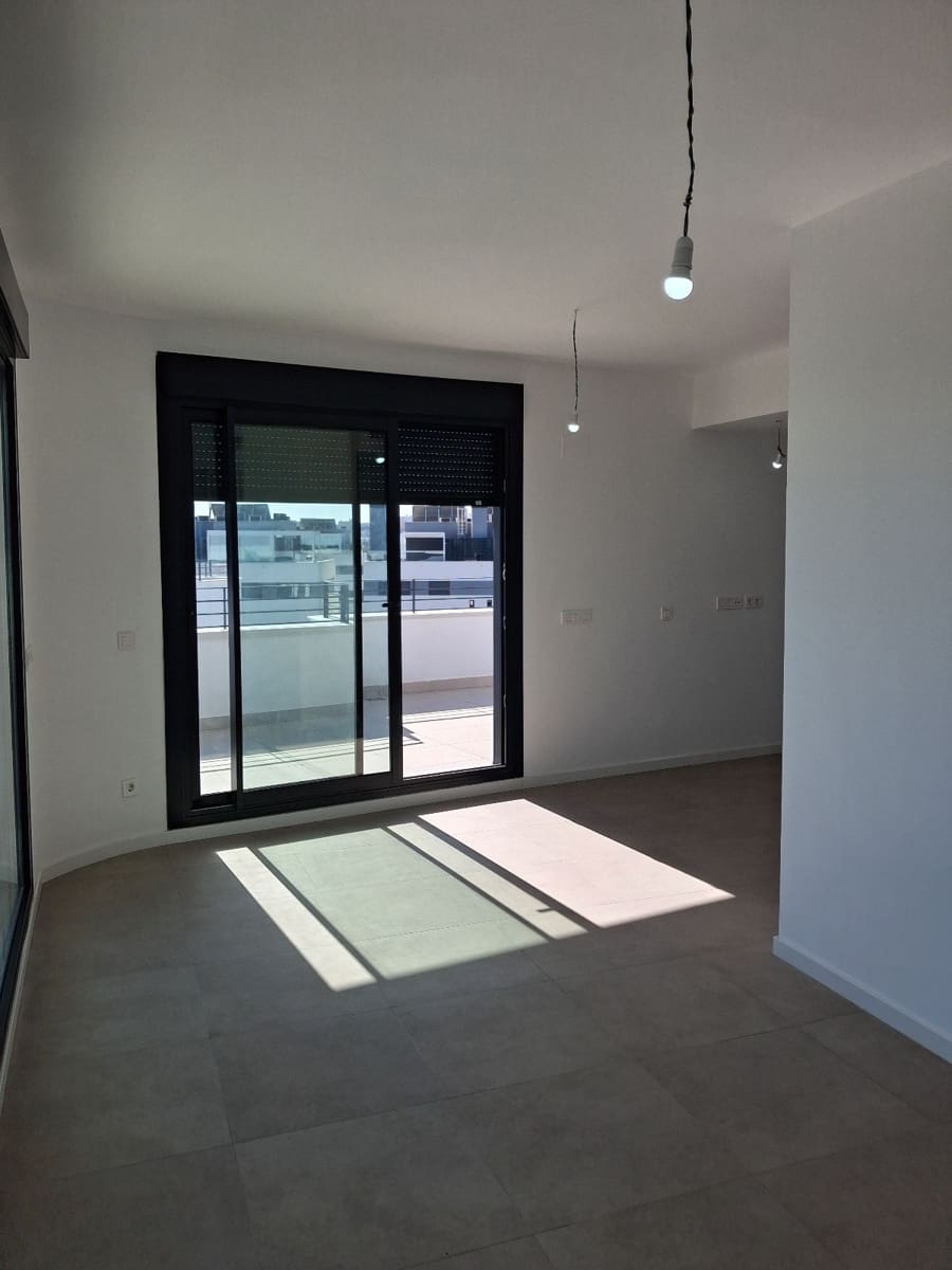 2 sypialnia Penthouse na sprzedaż w Torremolinos z basenem garażem - 820 000 € (Ref: 9385116)