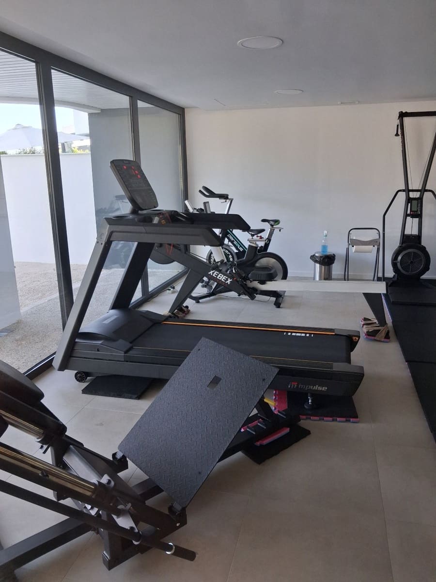 2 sypialnia Penthouse na sprzedaż w Torremolinos z basenem garażem - 820 000 € (Ref: 9385116)