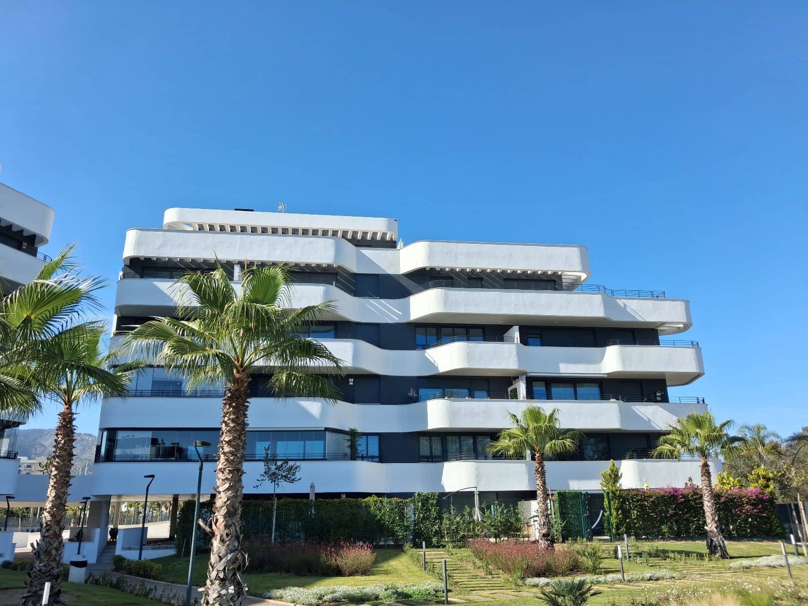 2 sypialnia Penthouse na sprzedaż w Torremolinos z basenem garażem - 820 000 € (Ref: 9385116)