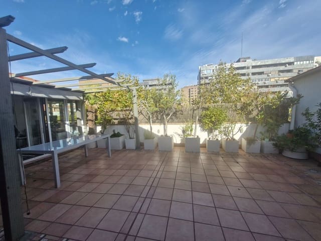 3 sypialnia Penthouse na sprzedaż w Miasto Madryt - 850 000 € (Ref: 9387391)