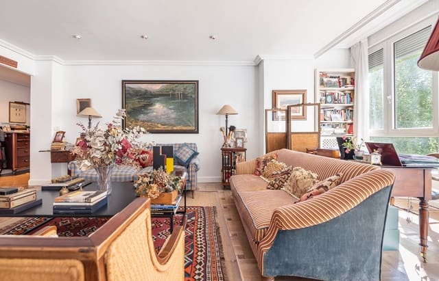 4 soveværelse Lejlighed til salg i Madrid by - € 2.550.000 (Ref: 9390139)