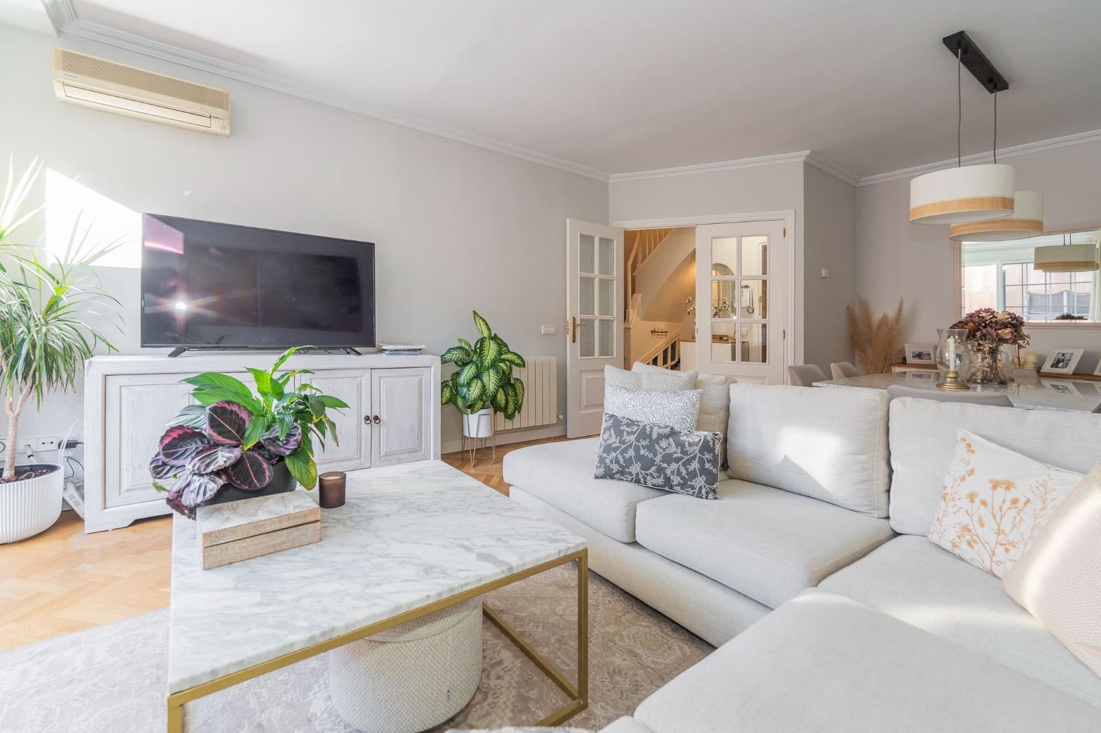 3 slaapkamer Villa te koop in Alcobendas met zwembad garage - € 945.000 (Ref: 9390141)