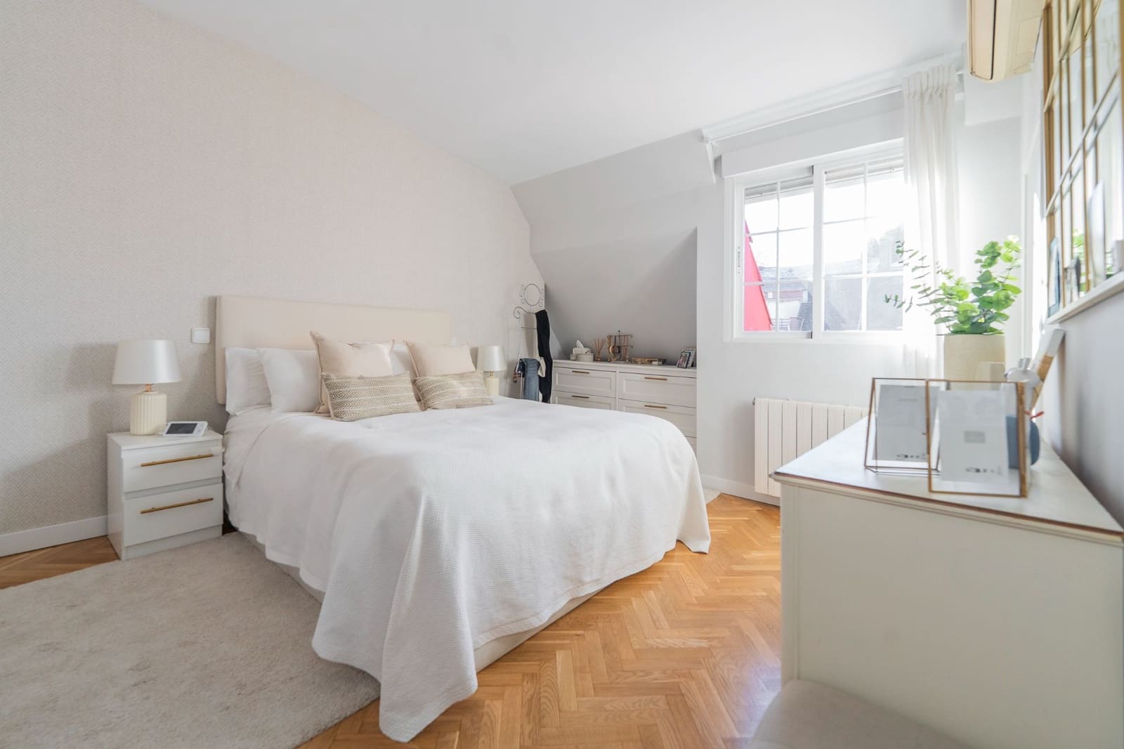 3 slaapkamer Villa te koop in Alcobendas met zwembad garage - € 945.000 (Ref: 9390141)