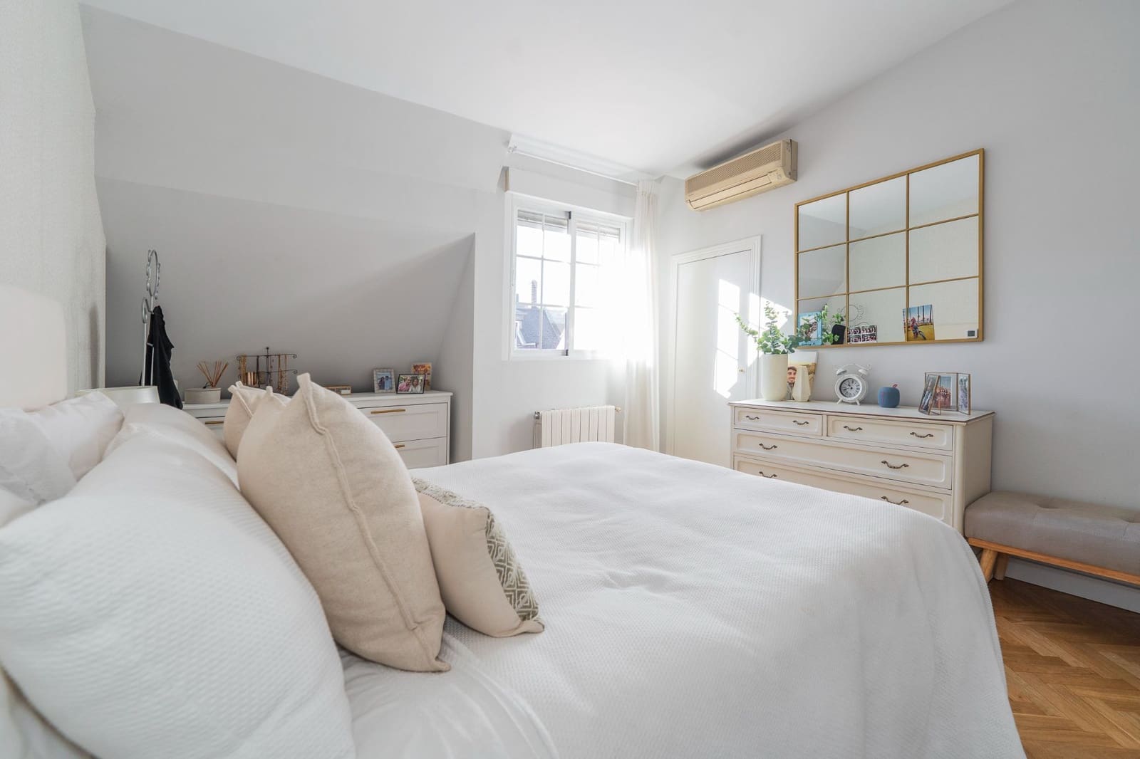 3 slaapkamer Villa te koop in Alcobendas met zwembad garage - € 945.000 (Ref: 9390141)