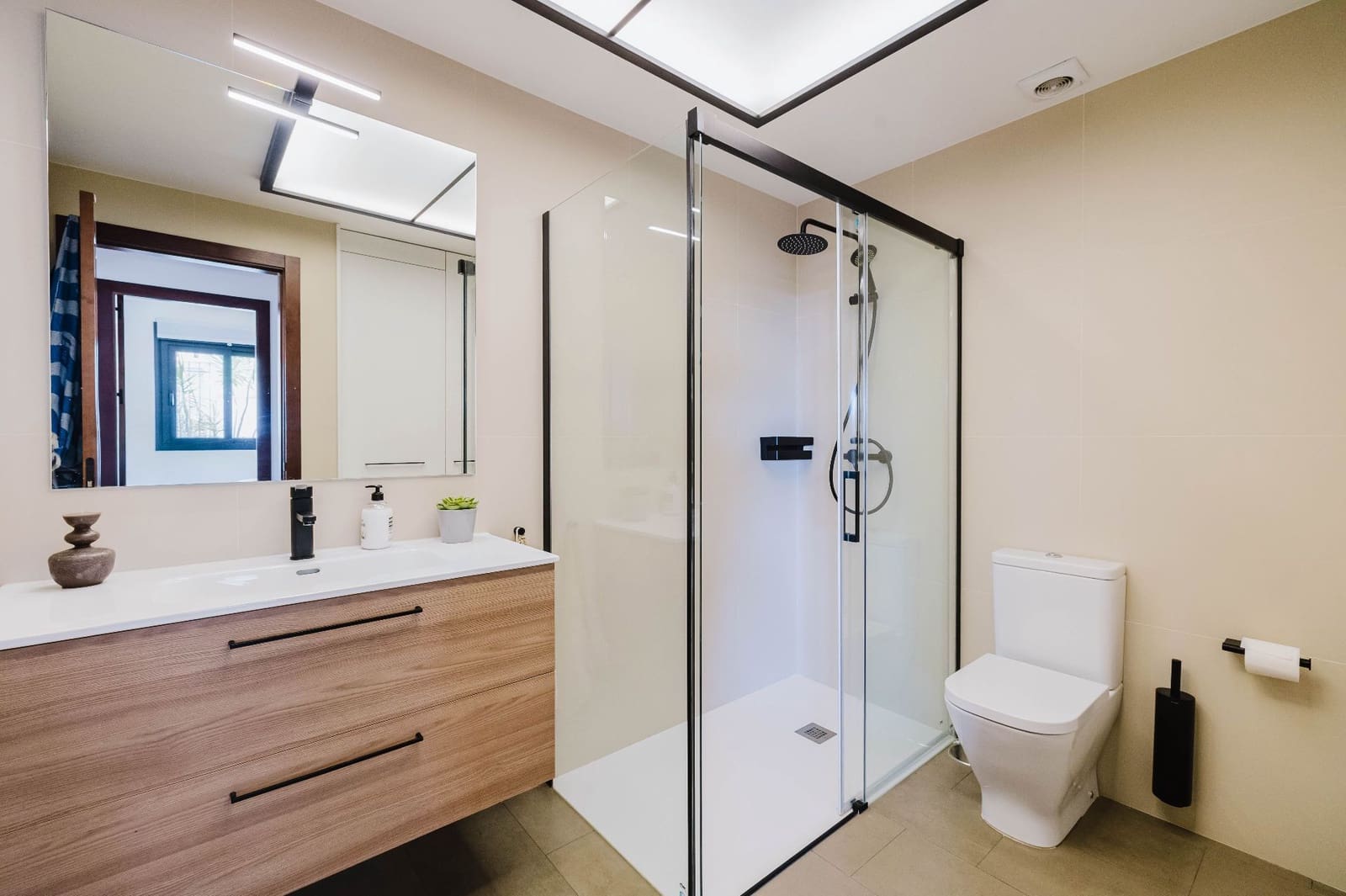 2 soveværelse Semi-Rækkehus til salg i Benalmadena med swimmingpool - € 425.000 (Ref: 9390142)