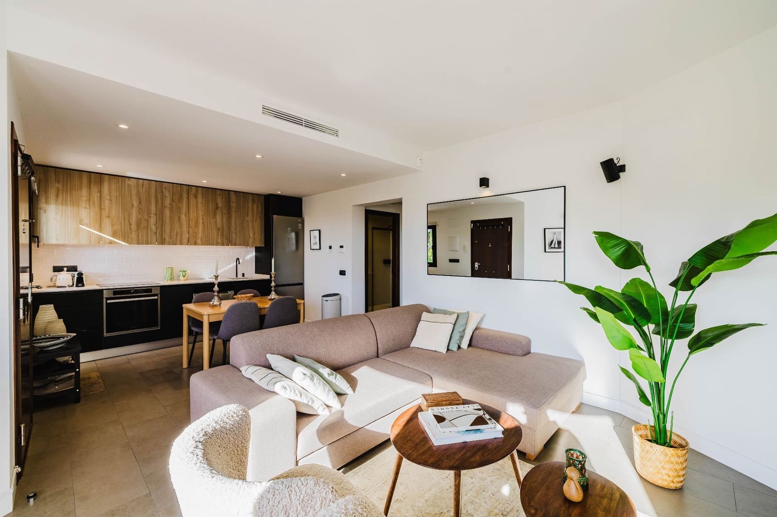 2 soveværelse Semi-Rækkehus til salg i Benalmadena med swimmingpool - € 425.000 (Ref: 9390142)