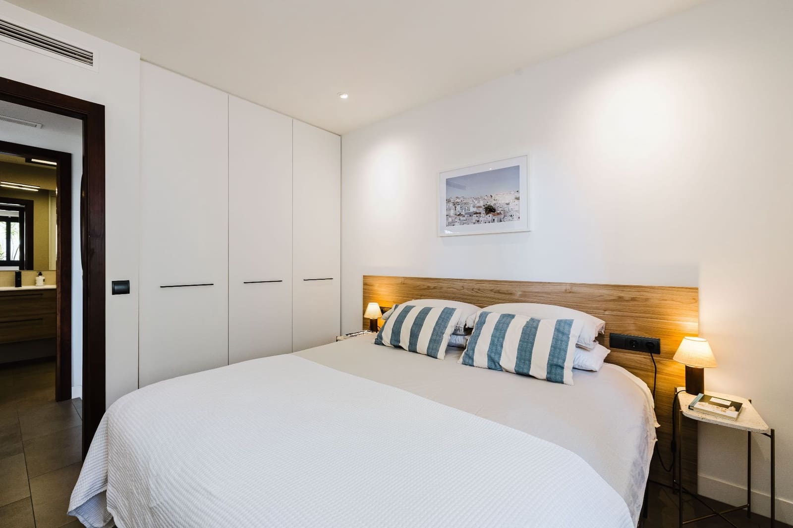 2 soveværelse Semi-Rækkehus til salg i Benalmadena med swimmingpool - € 425.000 (Ref: 9390142)