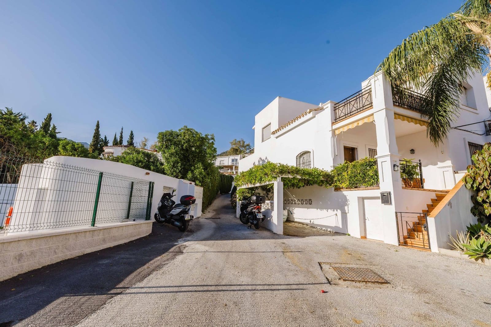 2 soveværelse Semi-Rækkehus til salg i Benalmadena med swimmingpool - € 425.000 (Ref: 9390142)