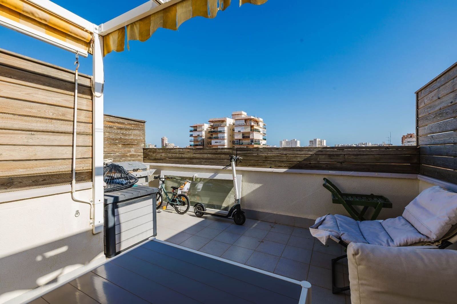 Ático de 3 habitaciones en Fuengirola en venta con garaje - 440.000 € (Ref: 9390144)
