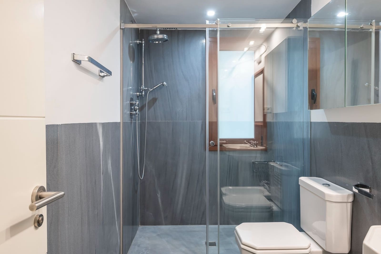 1 sypialnia Mieszkanie do wynajęcia w Miasto Madryt z basenem garażem - 1 700 € (Ref: 9393251)