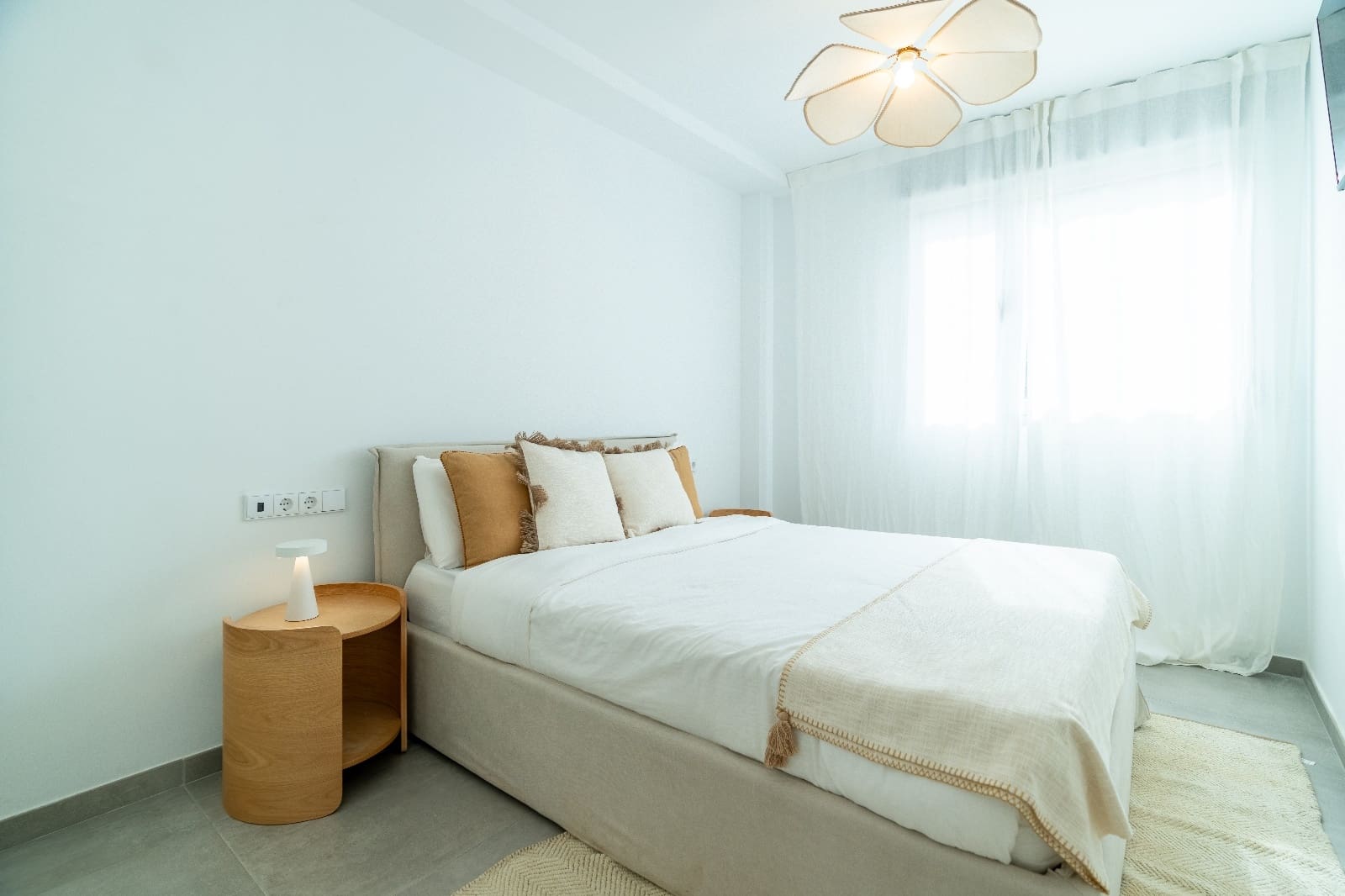 2 sypialnia Apartament na sprzedaż w Sant Antoni de Portmany z basenem garażem - 495 000 € (Ref: 9398187)