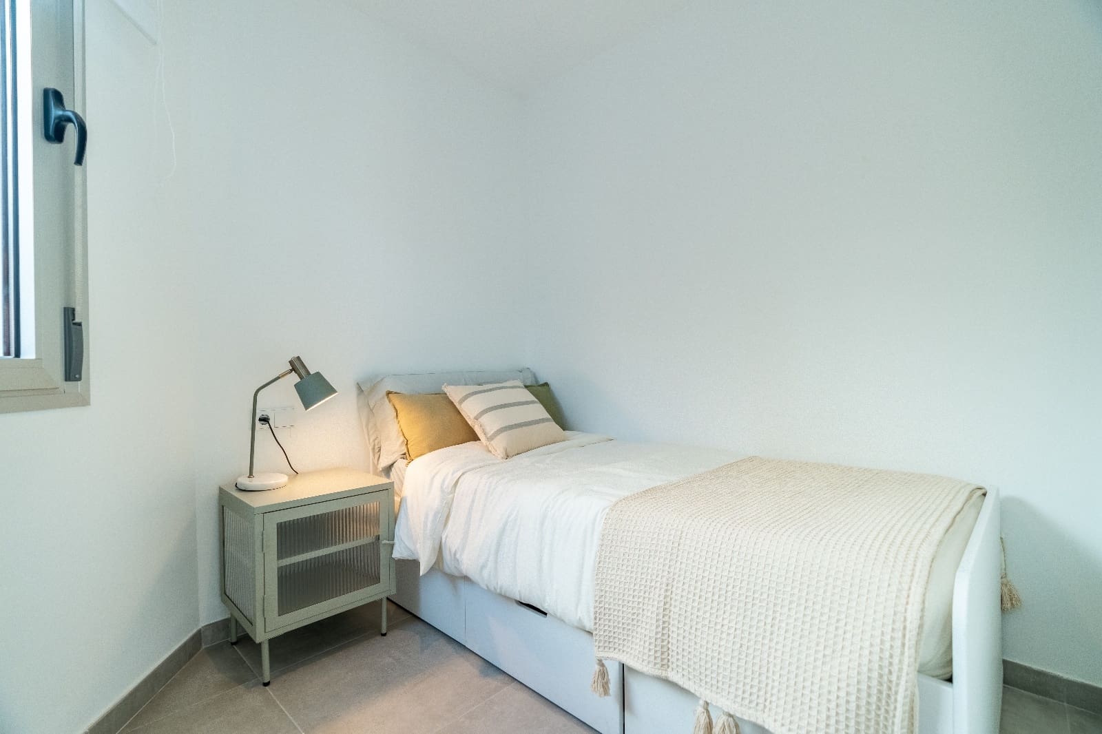 2 sypialnia Apartament na sprzedaż w Sant Antoni de Portmany z basenem garażem - 495 000 € (Ref: 9398187)