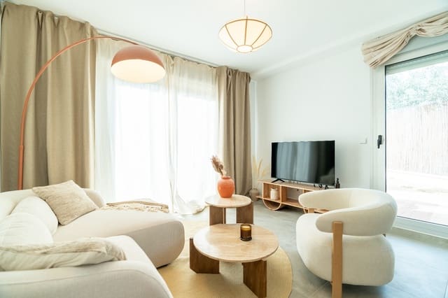 2 soveværelse Lejlighed til salg i Sant Antoni de Portmany med swimmingpool garage - € 495.000 (Ref: 9398187)