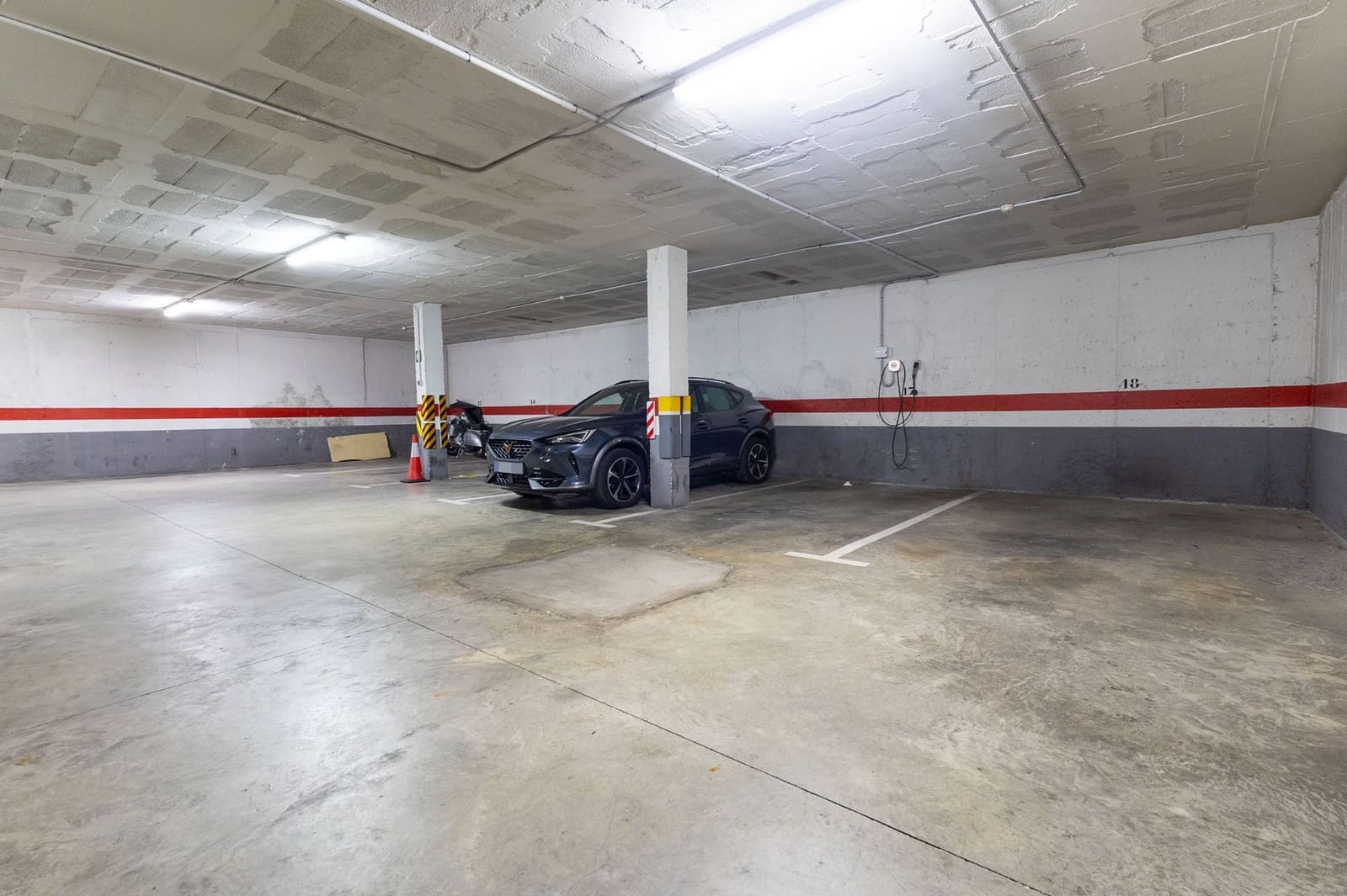 Piso de 4 habitaciones en Alicante / Alacant ciudad en venta - 330.000 € (Ref: 9400385)