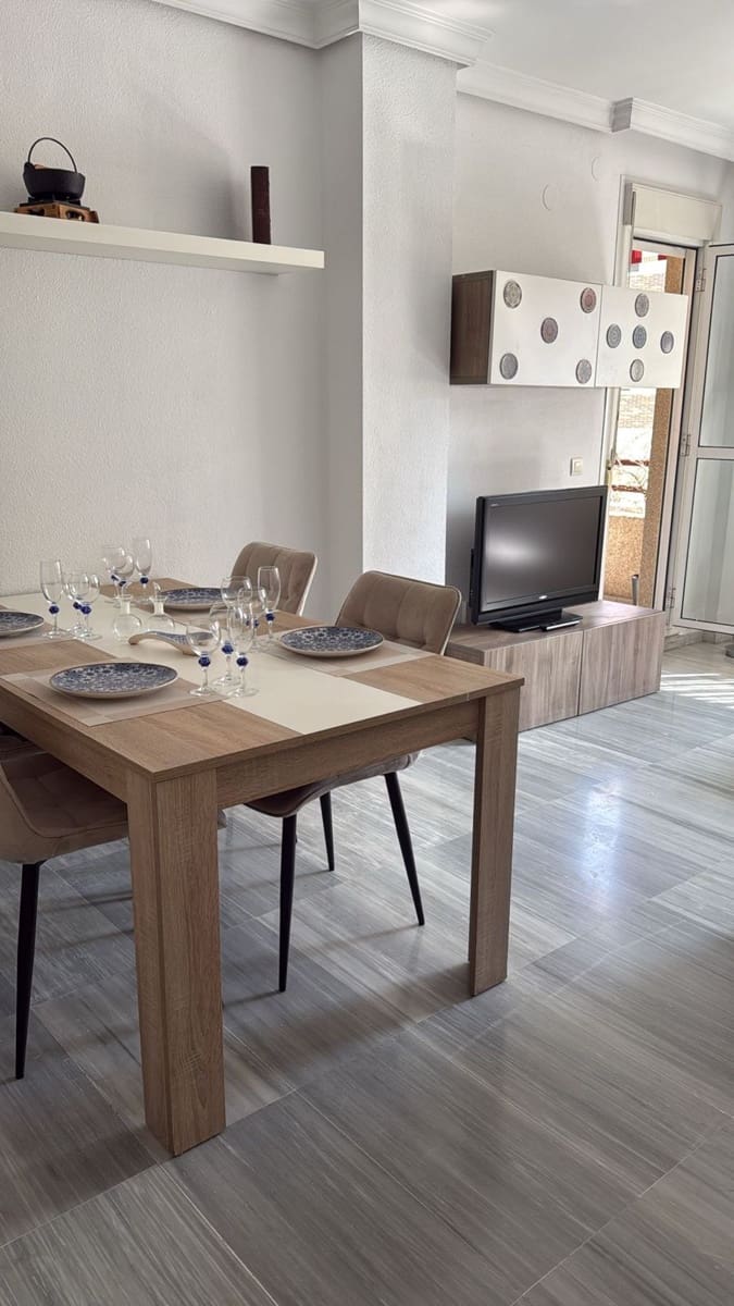 2 makuuhuone Asunto myytävänä paikassa Torremolinos mukana 
autotalli - 365 000 € (Ref: 9400386)